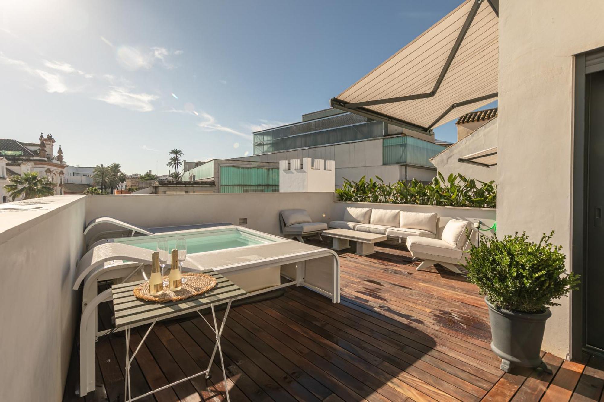 Green-Apartments Reales Atarazanas Suites Sevilha Exterior foto